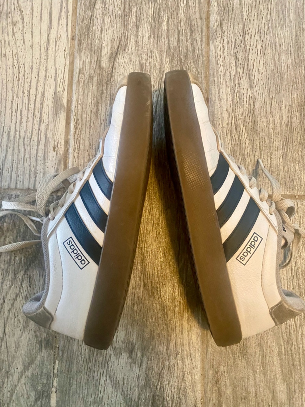 Adidas women 7 VL Court 3.0 shoes - Picture 3 of 5